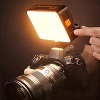 Mini caméra LED pliable 20W avec température de couleur réglable 2500-9900K RGB, lampe de beauté portable alimentée par batterie