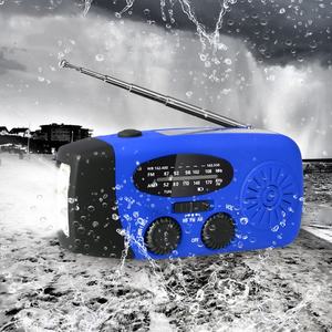 Générateur solaire multifonctionnel durable en ABS avec radio FM, manivelle d'urgence et éclairage pour recharge de téléphone portable en extérieur (vente en gros) - Product Image 6