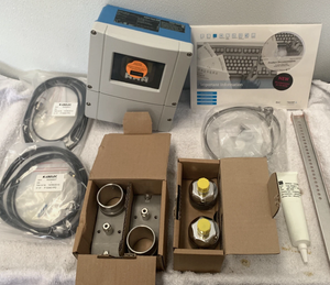 เครื่องวัดการไหลแบบหนีบ Prosonic รุ่นดั้งเดิม สำหรับเครื่องวัดการไหลแบบอัลตราโซนิก 93W รุ่น 93WA1-BA1A20RCBAAH - Product Image 1