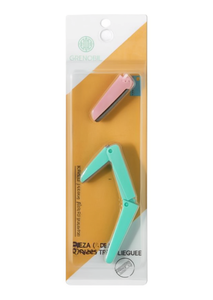 Tondeuse à sourcils Grenobil X 576, design compact bicolore pour une mise en forme précise des sourcils - Product Image 1