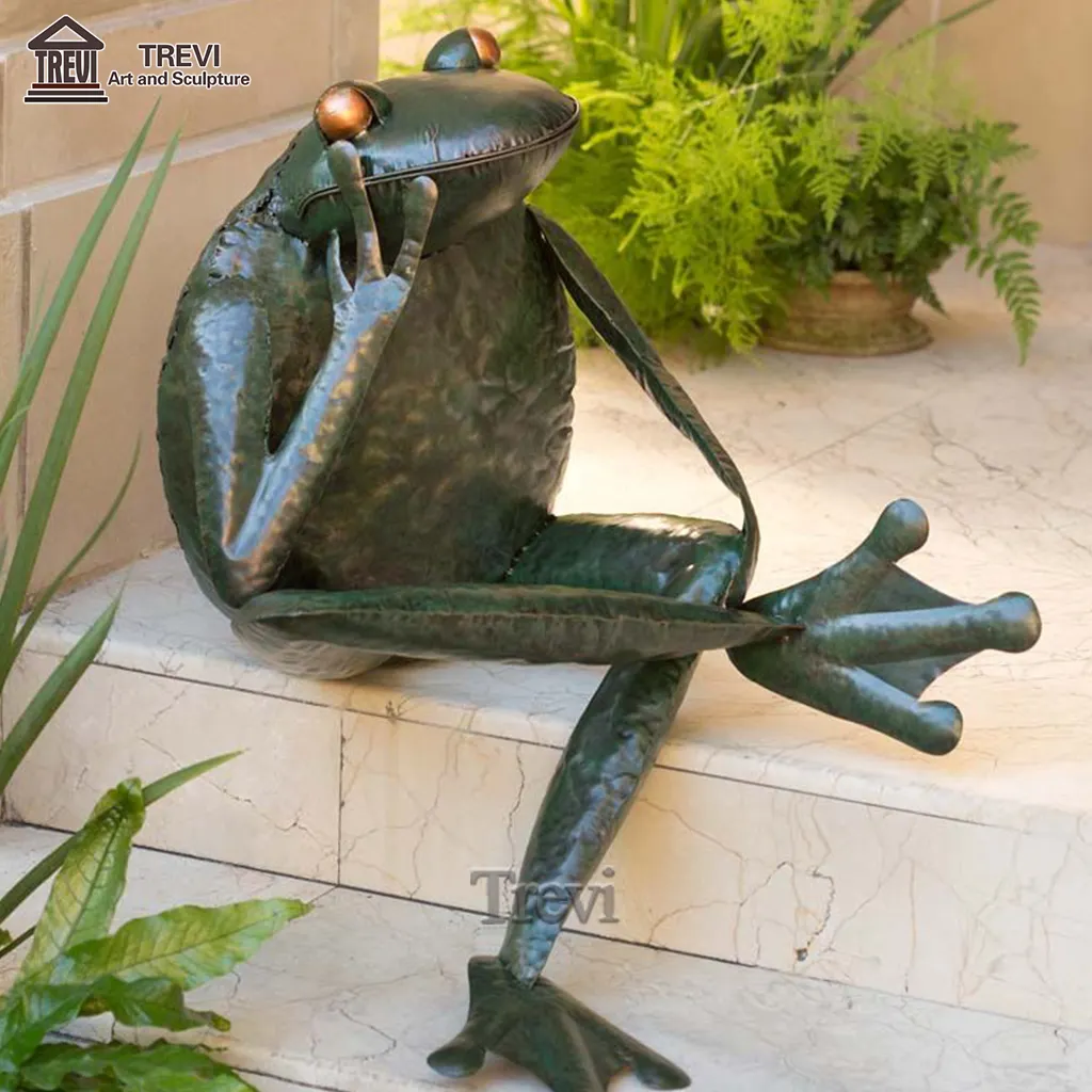 Obral patung katak patung perunggu hewan lucu ukuran kehidupan kustom luar ruangan