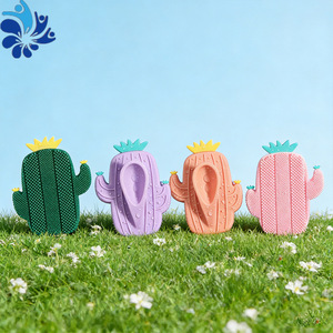 Brosse nettoyante pour le visage en silicone en forme de cactus, éponge de bain vert clair, brosse de massage manuelle pour le visage et le bébé - Product Image 4