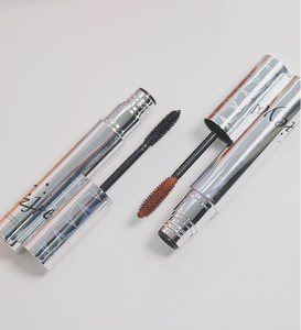 Mascara Mat à Marque Blanche, Tube Long et Fin, Fibres Roulées pour Cils Naturels et Allongés - Product Image 1
