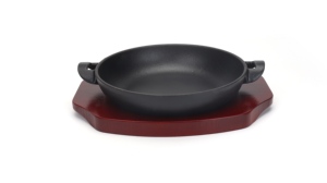 Padella in Ghisa da 20cm, Rotonda con Vassoio in Legno, Padella di Servizio in Ghisa - Product Image 6