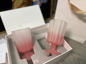 Vente en gros de verres à jus colorés, nouveau style, verrerie créative, verre à boire multifonctionnel givré à motif floral - Product Image 5