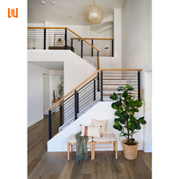 Balustrades en verre en acier inoxydable et aluminium au design moderne, rampes extérieures personnalisées résistantes à la rouille pour jardin, cour et centre commercial