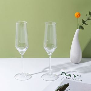Flûtes à champagne en acrylique plastique de luxe écologiques de 240 ml avec logo personnalisé en couleur - Product Image 1