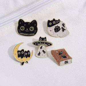 Broche esmaltado gótico, joyería, <span class=keywords><strong>libro</strong></span> de gato mágico, broche de dibujos animados de gatito Punk negro, insignia de solapa para mochila, ropa o regalo - Product Image 1