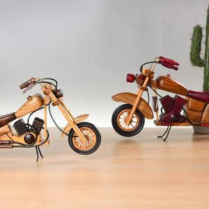 نموذج طائرة خشبي يدوي الصنع بتصميم أوروبي عتيق للديكور المنزلي وهدية فنية - Product Image 3