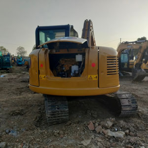 Excavadora hidráulica avanzada CAT307, motor Robin, capacidad de cubo de 0,32 M, peso operativo de 7 toneladas, motor de fuerza de excavación mejorado - Product Image 1