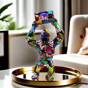 Patung seni hewan gaya Nordic patung orangutan dengan dua tangan ember patung seni kerajinan gorila dekorasi meja