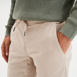 Pantalon de jogging droit en toile polaire pour homme Active Routine - Écologique, respirant, taille élastique, look décontracté et sportif pour le quotidien - Product Image 4