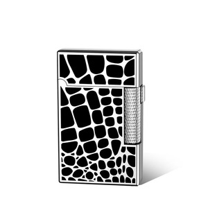 Encendedor de doble llama de aleación de zinc 2 <span class=keywords><strong>en</strong></span> 1, llama suave y antorcha de chorro, recargable con butano, logotipo personalizado, encendedor de cigarrillos al por mayor - Product Image 4
