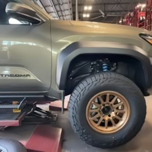 Jantes forgées légères Next-Gen Power 20x9 5x120 5x114.3 Rally Black MR323 compatibles avec Tesla Model Y, Cybertruck et Rivian R1T R1S. - Product Image 3