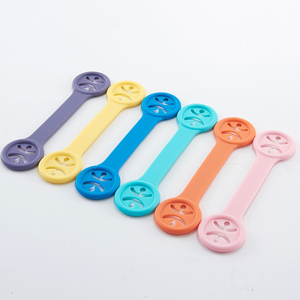 Bavoir anti-bavure pour bébé avec boucle anti-chute, clip de fixation anti-déplacement, sans couture, accessoire d'aide pour bavoir - Product Image 2