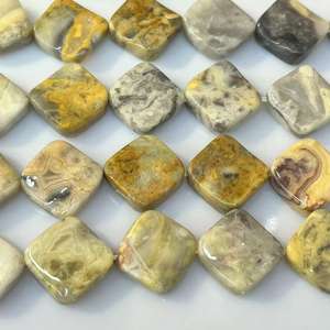 Perçage d'agate folle carrée arquée double face de 16mm le long <span class=keywords><strong>des</strong></span> diagonales d'un carré Approx: 23 pièces/str - Product Image 5