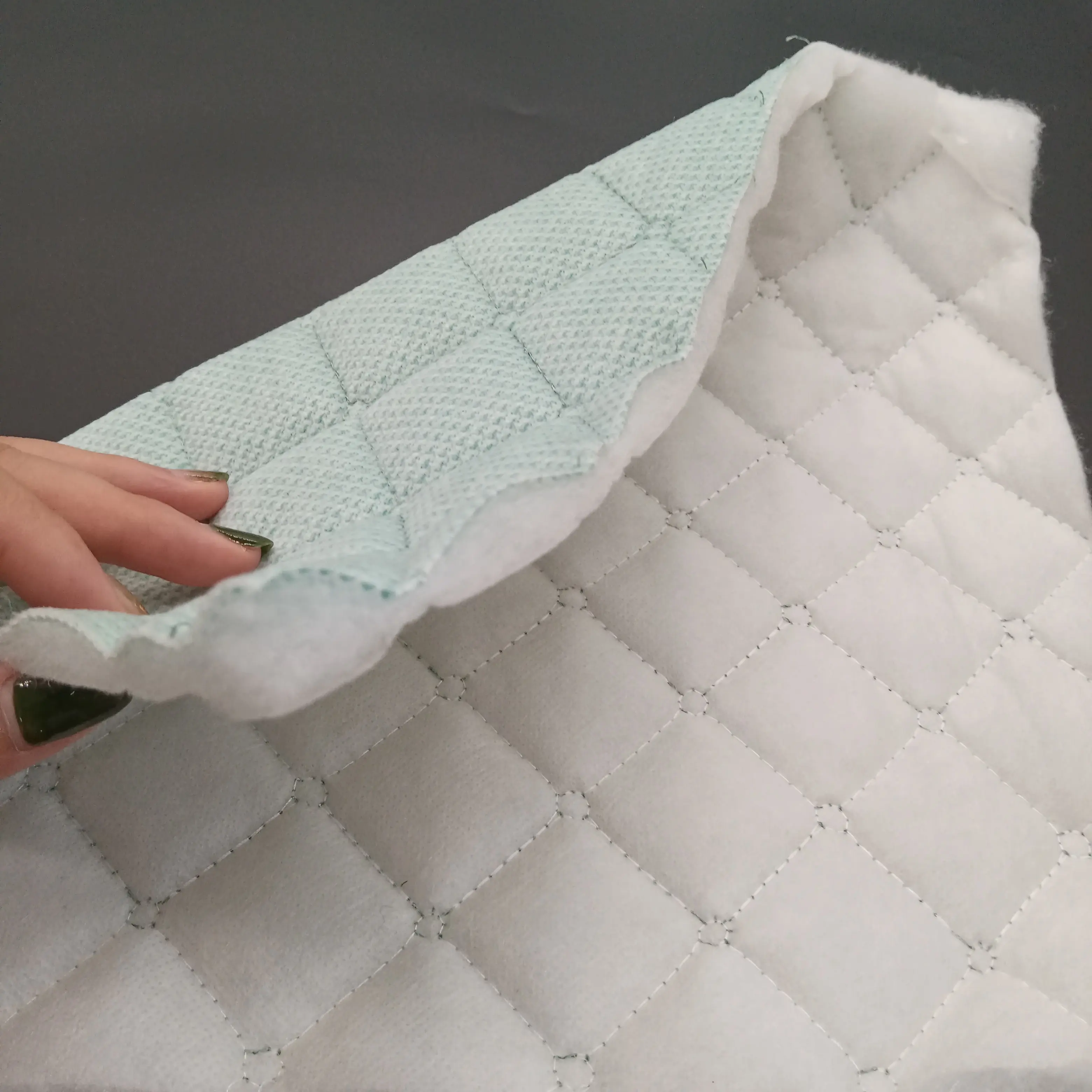 % 100% polyester ultrasonik kabartma süet kanepe yatak kapitone kumaş