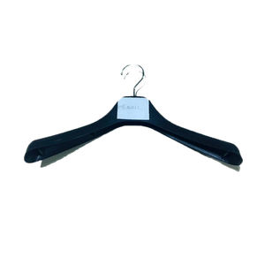 Luxe détail placard en bois vêtements robe chemise costume vêtements logo personnalisé cintre à vendre - Product Image 3