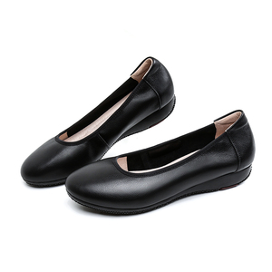 <span class=keywords><strong>Scarpe</strong></span> da Lavoro Professionali da <span class=keywords><strong>Donna</strong></span> in Pelle Nera, Suola Morbida, Traspiranti, Slip-On, in Pelle Bovina di Prima Qualità, Taglie Grandi 41-43 per L'Estate - Product Image 4