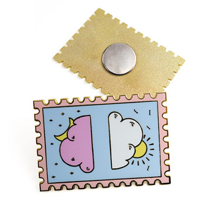 Spilla Quadrata Personalizzata all'Ingrosso con Supporto in Carta, Accessorio per Colletto Colorato - Product Image 4