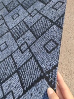 Tapis d'usine gris bleu sol couloir hôtel scène tapis jacquard