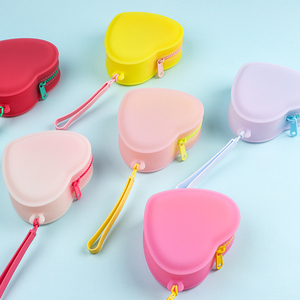 Wholesale Multi-Functional <b>Waterproof</b> <b>Silicone</b> Women Wallet Luxury Ladies Purse Heart Shape Clear Coin Purse with Wristband - Product Image 1