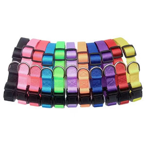 Collar de entrenamiento de perro mascota con relleno de nailon reflectante colorido personalizado de lujo para perros medianos y grandes - Product Image 1
