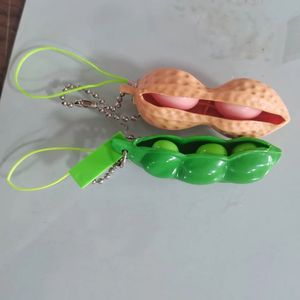 Nuevo y Exclusivo Juguete Antiestrés de Plástico con Cadena Giratoria en Forma de Edamame y Cacahuete, Marca YD, para Mayores de 14 Años - Product Image 4