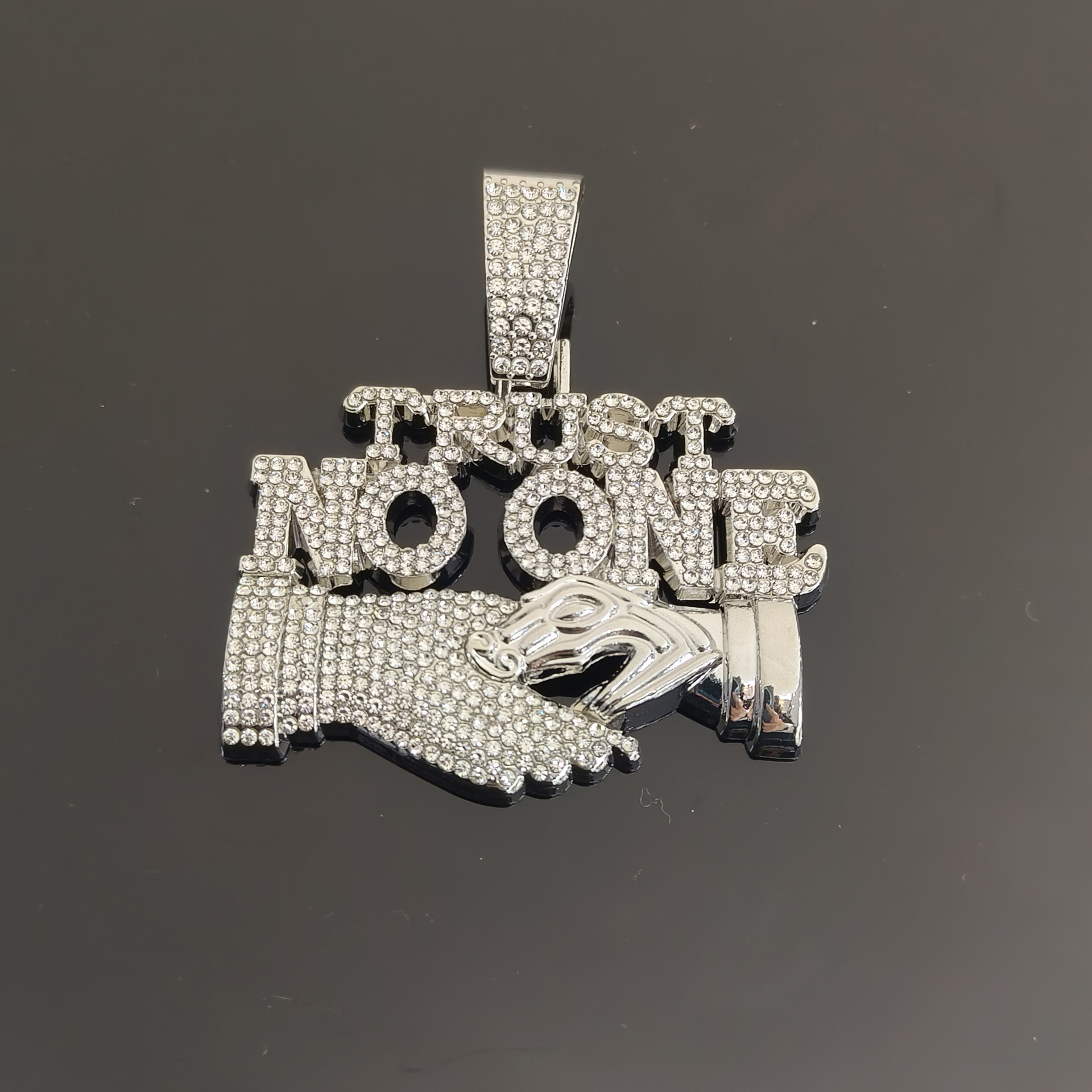 Pendentif simple en argent (sans chaîne)