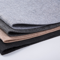 Kain Non-woven Polypropylene 100% Anti-Tarik, Ramah Lingkungan, Bernapas, dengan Teknik Cross Needle-Punched untuk Pelapis Interior Mobil