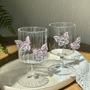 Hecho a mano moderno 3D mariposa decorada copa de vidrio de borosilicato banquete <span class=keywords><strong>vino</strong></span> tinto para copa de champán hecho a mano 3D mariposa - Product Image 4