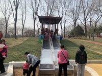 Tunnel d'escalade commercial en acier inoxydable 304 pour adultes et enfants, idéal pour parcs d'aventure et centres commerciaux