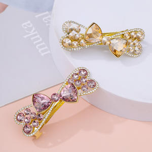 Élégante pince à cheveux coréenne en alliage avec nœud papillon et strass pour femme, idéale pour mariage, fête ou usage quotidien - Product Image 3