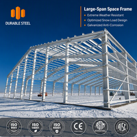 Bâtiment préfabriqué en structure d'acier, charpente en acier galvanisé, toit en métal, atelier, entrepôt