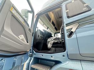 Camion de fret FAW J7 6X2, le roi des nouveaux véhicules, avec technologie de pointe, performances exceptionnelles et qualité haut de gamme - Product Image 4