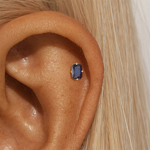 Piercing hélix/tragus en argent sterling 925 avec zircon bleu 5A, motif géométrique 16G, filetage interne - Product Image 5