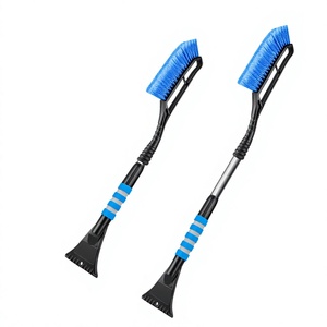 Grattoir à neige portable 3 en 1 avec manche télescopique, brosse à neige réglable pour le nettoyage de la voiture - Product Image 1