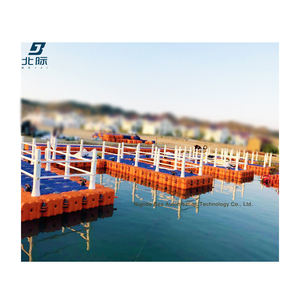 Bloques <span class=keywords><strong>de</strong></span> muelle flotante modular Ponton <span class=keywords><strong>puente</strong></span> <span class=keywords><strong>de</strong></span> pontón flotante Jetski muelle plataforma <span class=keywords><strong>de</strong></span> plástico muelle flotante 50*50*40CM - Product Image 4
