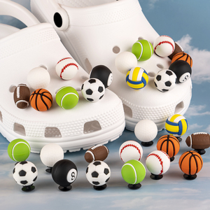 Nouveaux styles en promotion : Breloques 3D en PVC pour chaussures, motifs fusée de transport, tennis, <span class=keywords><strong>basketball</strong></span>, sabots, boucles et football, vente en gros - Product Image 2