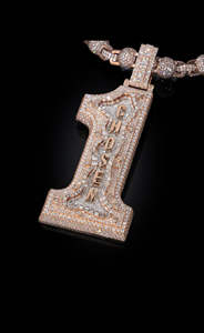 Exclusiva Joyería Fina de Hip Hop, Collar Personalizado para Hombre en Plata de Ley 925 con Letras y Números, Diamantes VVS, Chapado en Oro - Product Image 3