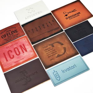 Étiquette <span class=keywords><strong>en</strong></span> PU imprimée au prix d'usine, motif de vêtement, jean <span class=keywords><strong>en</strong></span> denim gaufré, <span class=keywords><strong>patch</strong></span> <span class=keywords><strong>en</strong></span> <span class=keywords><strong>cuir</strong></span> pour jean - Product Image 2