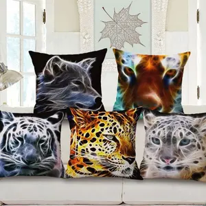 Manufacturer Customized Wholesale Fall 45x45 Rectangle Decoration Tiger Cushion Cover Luxury Velvet Throw Pillow Cover