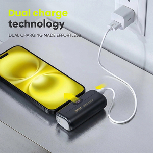 Remax Power Bank Portátil USB-C <span class=keywords><strong>de</strong></span> 5000 mAh, Pequeña Batería Externa con Carga Directa y Pantalla Digital - Product Image 3