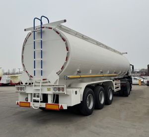 New Dongfeng <b>Tanker</b> <b>Truck</b> Semi-trailer Oil <b>Tanker</b> 4/6/7 Compartment 41-50t Capacity - Product Image 2
