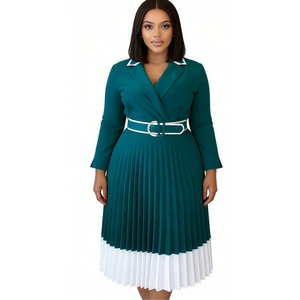 Robe midi plissée à encolure croisée pour femme - Ourlet blanc contrastant et taille ceinturée - Robes africaines formelles pour femmes - Sehe Fashion - Product Image 3