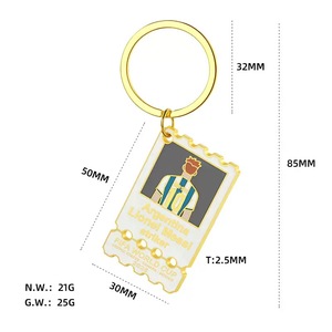 Llaveros de Estrellas <span class=keywords><strong>del</strong></span> Fútbol <span class=keywords><strong>Mundial</strong></span> 2026 al por Mayor, Dijes Esmaltados Estilo Boleto, Colgantes de Camisetas de Jugadores de Fútbol, Recuerdos para Aficionados, Aleación de Oro - Product Image 4