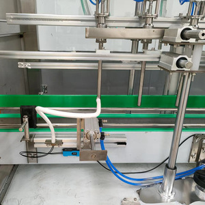 Boquilla de cabezal de llenado Cabezales múltiples 6 boquillas Máquina de llenado de líquidos/Llenadora de botellas de líquido de desbordamiento automático para jugo de bebida - Product Image 2