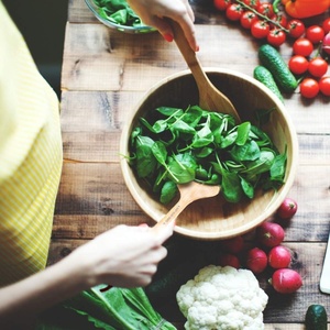 Cucchiai a cuore in legno cucchiaio di bambù a forma di cuore utensili da <span class=keywords><strong>cucina</strong></span> per cucinare con amore, regali unici per <span class=keywords><strong>la</strong></span> festa della mamma per i cuochi - Product Image 4