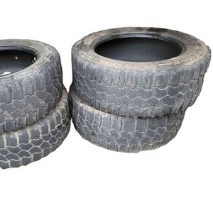 Pneus de camion neufs 295/75R22.5, motif de roulement conçu pour les semi-remorques légères, modèle de pneu commercial, caoutchouc naturel, 3 ans - Product Image 1