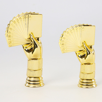 Figurine de trophée en plastique personnalisée moins chère pour le jeu de poker GZ87